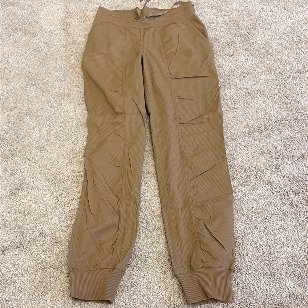 Lululemon dance studio jogger